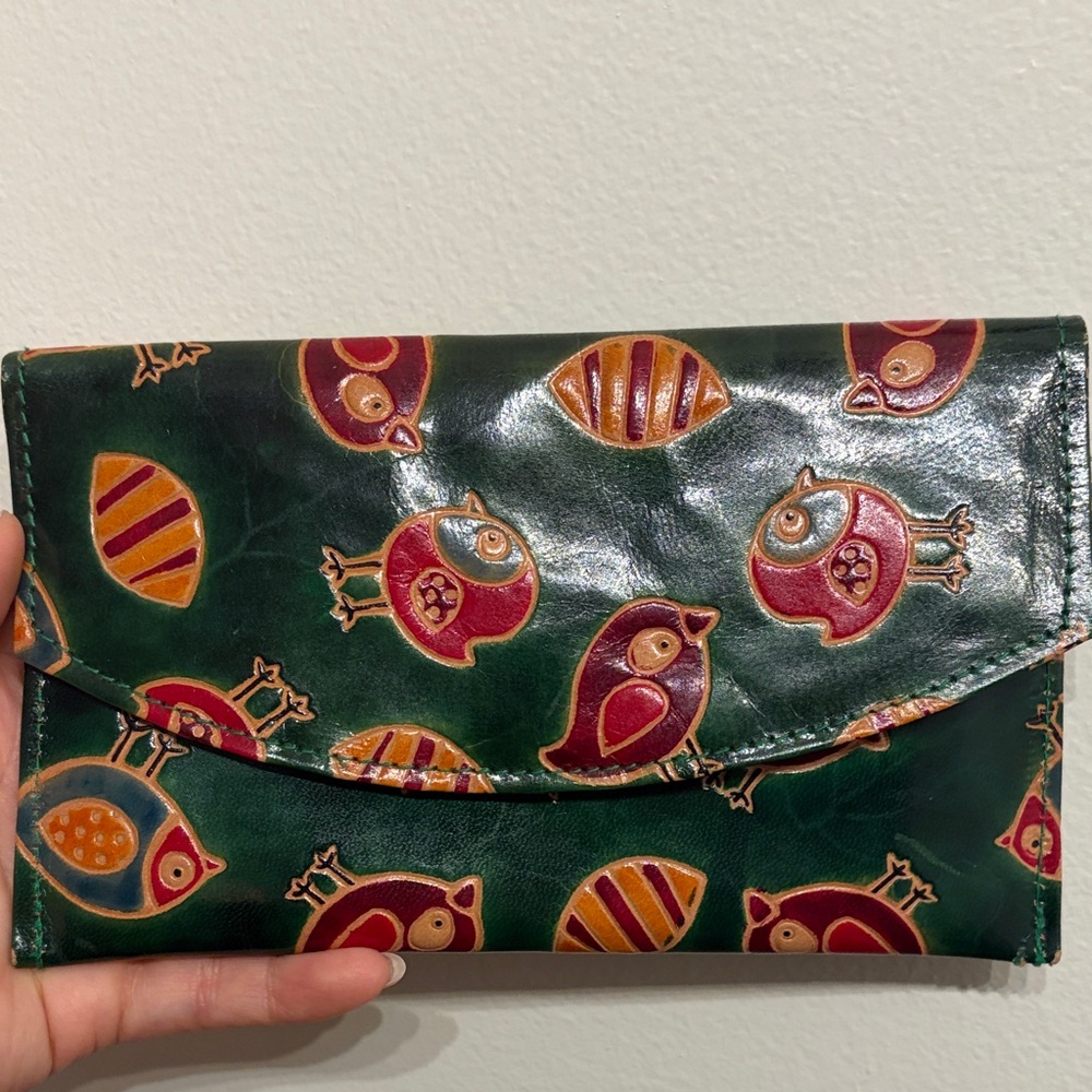 Source Unknown Green Owl Patterned Wallet